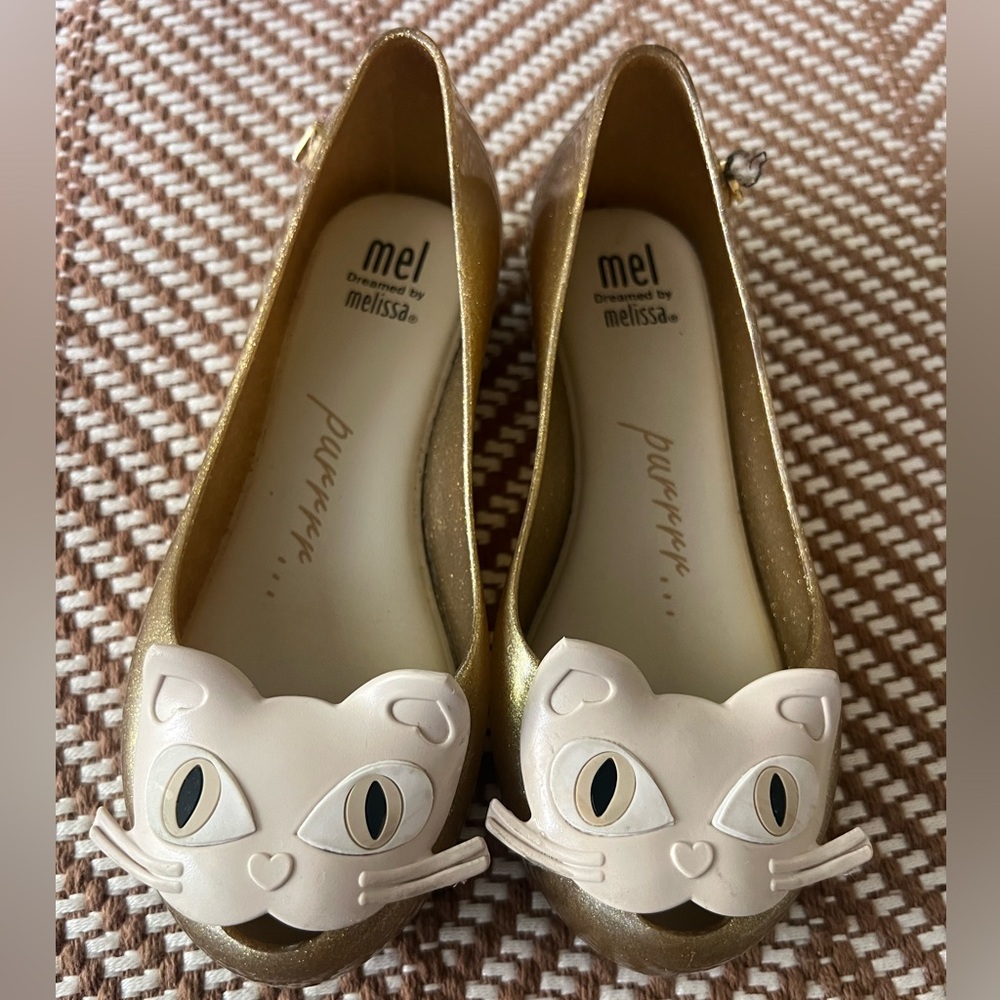 Mini Melissa - Mel Ultra girl Cat Glitter beige flats in good used condition